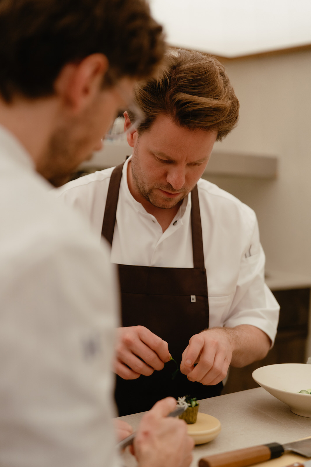 Restaurant Flore in Amsterdam – conscious fine dining with seasonal and sustainable ingredients.
